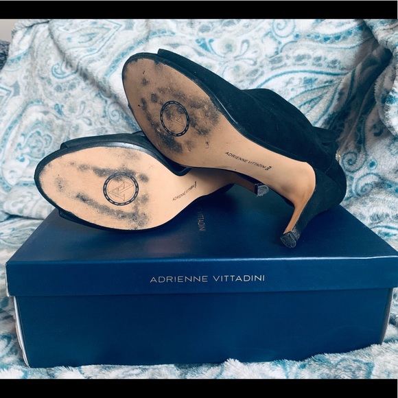 Adrienne Vittadini Gail Peep Toe Booties Size 9 - Picture 5 of 5